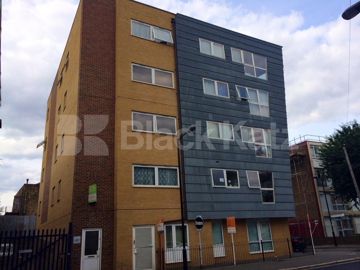 			NEW INSTRUCTION, 2 Bedroom, 1 bath, 1 reception Penthouse			 John Ruskin Heights, Camberwell/Oval